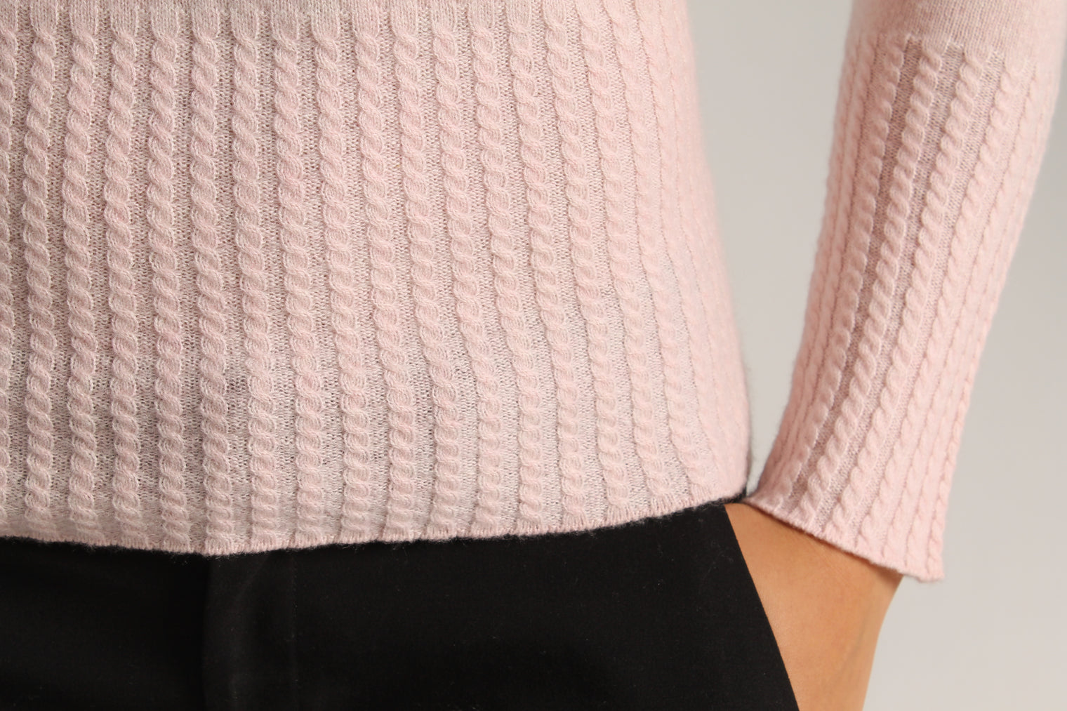 Round Neck Cable Knit Cashmere Sweater – Blossom