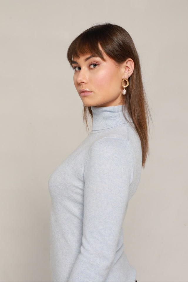 High neck cashmere sweater blue mist