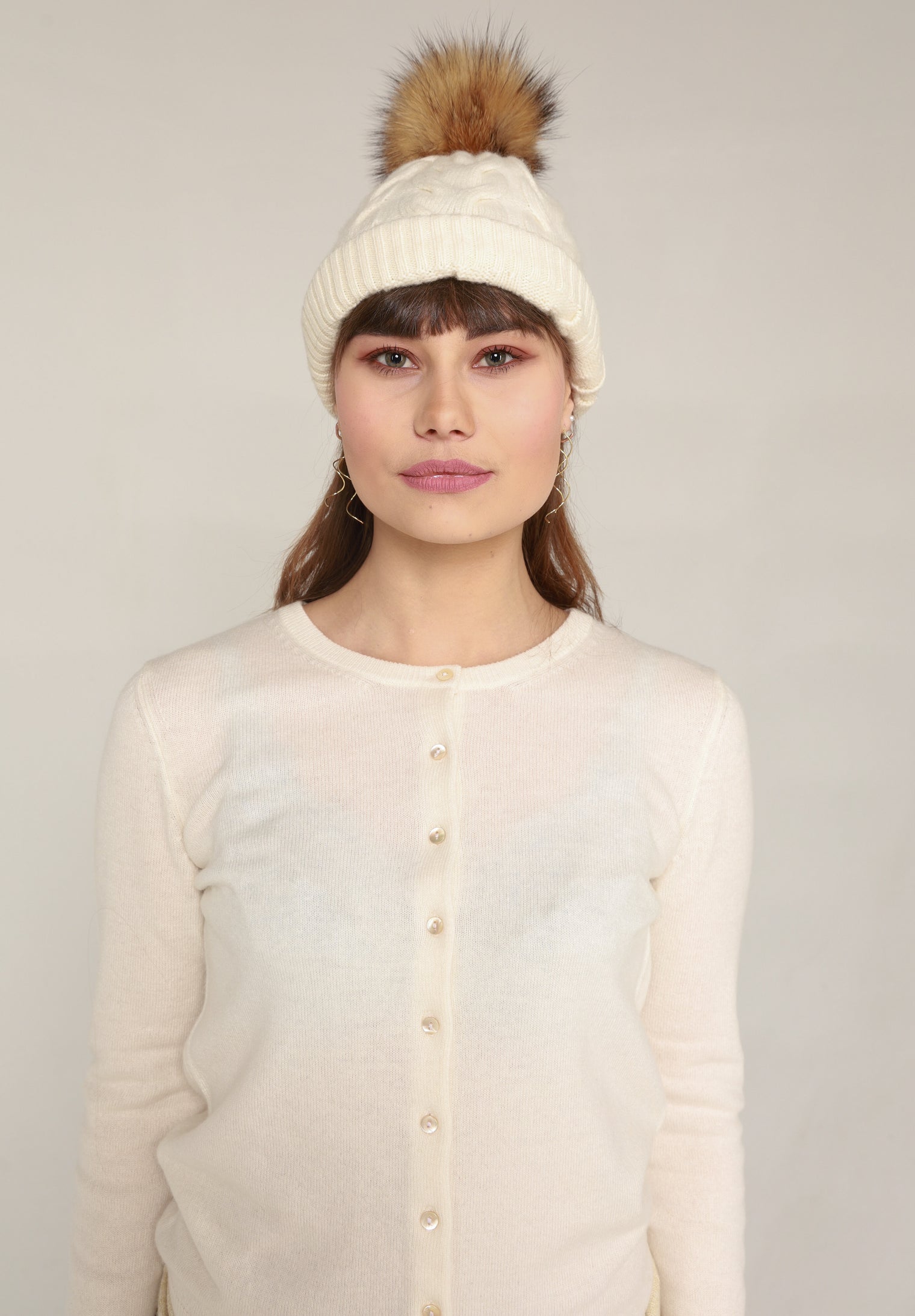 White Cashmere Beanie with Pompom